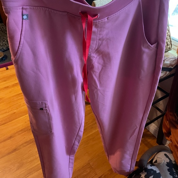 Figs pink Joggers with Red Drawstring - Picture 1 of 6